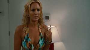 Nicky Whelan - Hall Pass (2011) 720p